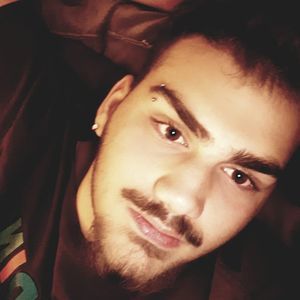 Meet your Posher, Connor